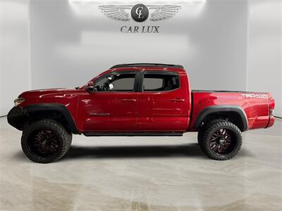 2018 Toyota Tacoma TRD Off-Road V6 - Photo 2 - Lennox, CA 90304