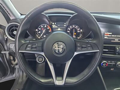 2018 Alfa Romeo Giulia   - Photo 9 - Lennox, CA 90304