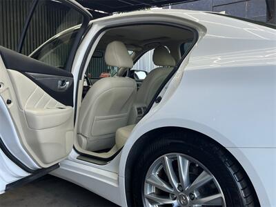 2015 INFINITI Q50 Hybrid Premium - Photo 15 - Lennox, CA 90304