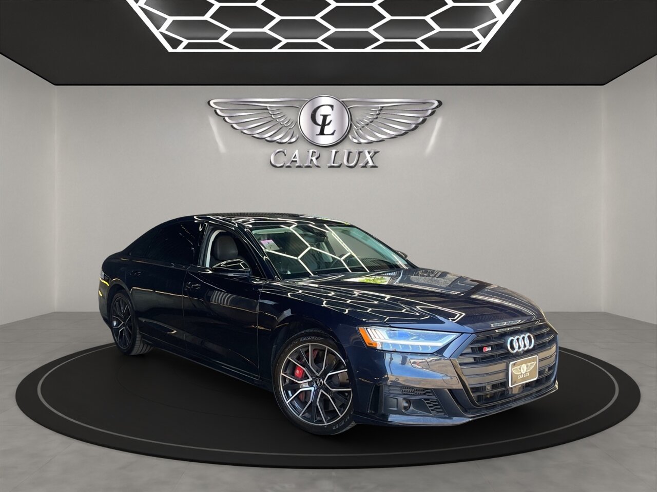 2020 Audi S8 4.0T quattro - Photo 1 - Lennox, CA 90304