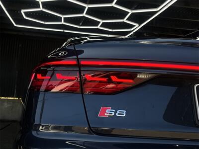 2020 Audi S8 4.0T quattro - Photo 12 - Lennox, CA 90304