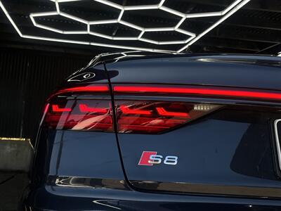 2020 Audi S8 4.0T quattro   - Photo 20 - Lennox, CA 90304
