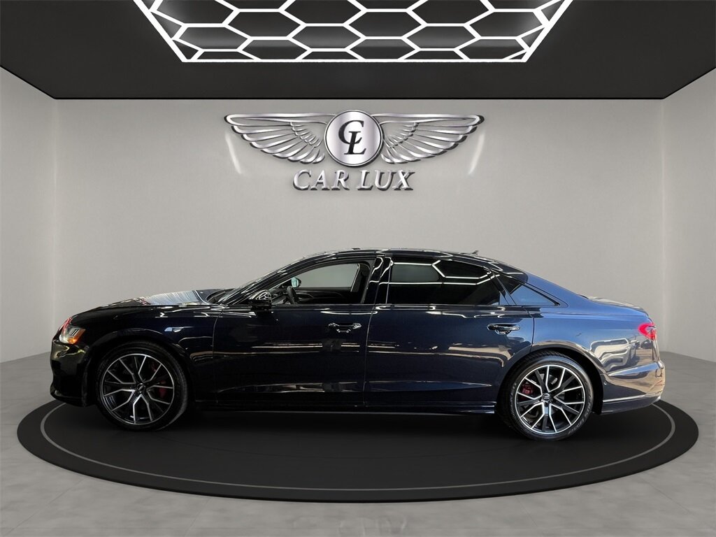 2020 Audi S8 4.0T quattro   - Photo 1 - Lennox, CA 90304