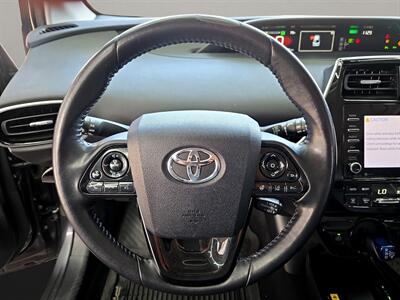 2021 Toyota Prius XLE   - Photo 10 - Lennox, CA 90304