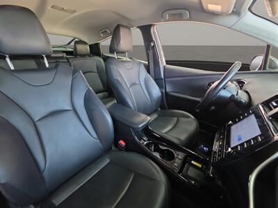 2021 Toyota Prius XLE   - Photo 16 - Lennox, CA 90304