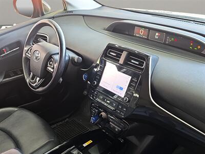 2021 Toyota Prius XLE   - Photo 13 - Lennox, CA 90304