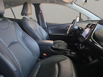 2021 Toyota Prius XLE   - Photo 14 - Lennox, CA 90304