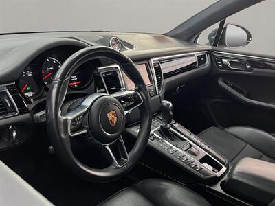 2015 Porsche Macan Turbo   - Photo 19 - Lennox, CA 90304