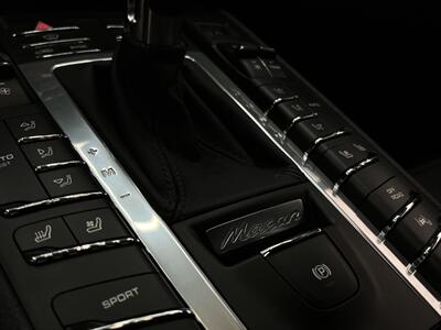 2015 Porsche Macan Turbo   - Photo 26 - Lennox, CA 90304