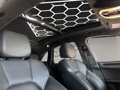 2015 Porsche Macan Turbo   - Photo 20 - Lennox, CA 90304