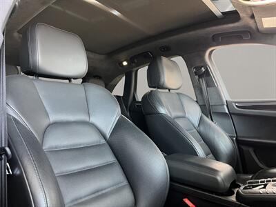 2015 Porsche Macan Turbo   - Photo 16 - Lennox, CA 90304