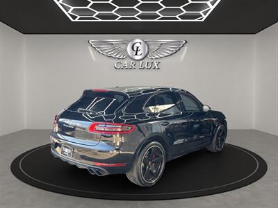 2015 Porsche Macan Turbo   - Photo 7 - Lennox, CA 90304