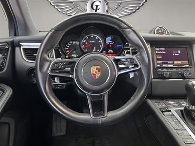 2015 Porsche Macan Turbo   - Photo 10 - Lennox, CA 90304