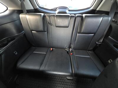 2019 Toyota Highlander XLE   - Photo 16 - Lennox, CA 90304