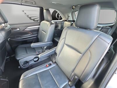 2019 Toyota Highlander XLE   - Photo 13 - Lennox, CA 90304