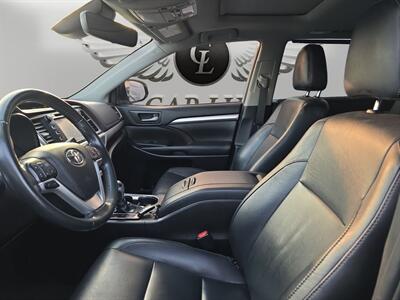 2019 Toyota Highlander XLE   - Photo 9 - Lennox, CA 90304