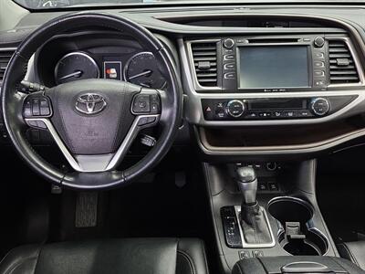 2019 Toyota Highlander XLE   - Photo 17 - Lennox, CA 90304
