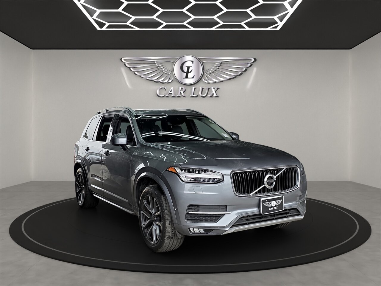 2016 Volvo XC90 T6 Momentum - Photo 1 - Lennox, CA 90304