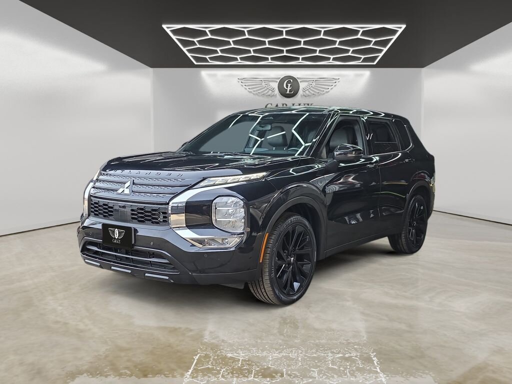 2023 Mitsubishi Outlander SE Black Edition   - Photo 1 - Lennox, CA 90304