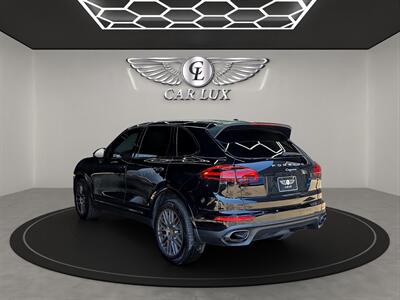 2017 Porsche Cayenne Platinum Edition   - Photo 5 - Lennox, CA 90304