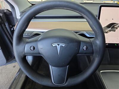 2021 Tesla Model 3 Standard Range Plus   - Photo 16 - Lennox, CA 90304