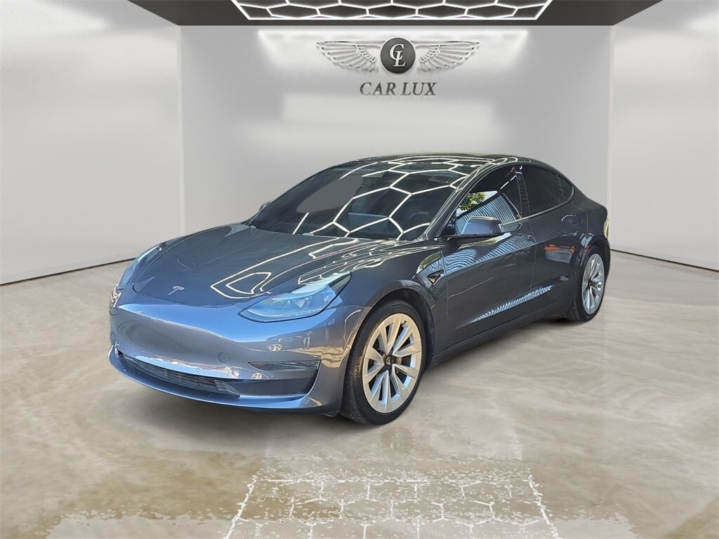 2021 Tesla Model 3 Base's photo