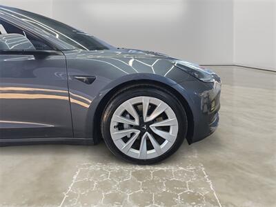 2021 Tesla Model 3 Standard Range Plus   - Photo 14 - Lennox, CA 90304