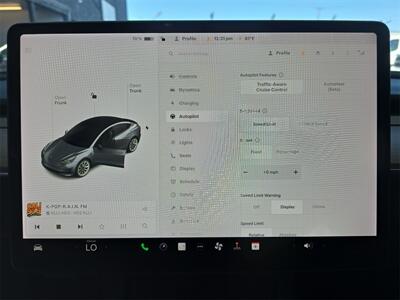2021 Tesla Model 3 Standard Range Plus   - Photo 22 - Lennox, CA 90304