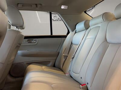 2011 Cadillac DTS Luxury Collection   - Photo 13 - Lennox, CA 90304