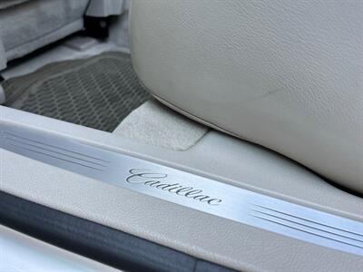 2011 Cadillac DTS Luxury Collection   - Photo 22 - Lennox, CA 90304