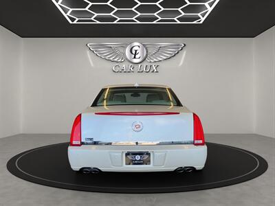 2011 Cadillac DTS Luxury Collection   - Photo 6 - Lennox, CA 90304