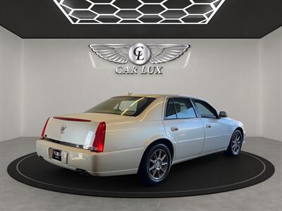 2011 Cadillac DTS Luxury Collection   - Photo 7 - Lennox, CA 90304