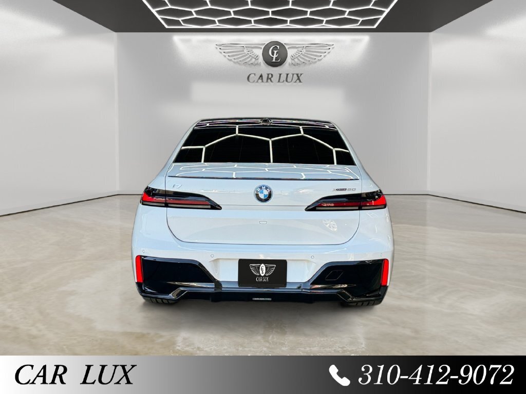 2023 BMW i7 xDrive60 - Photo 4 - Lennox, CA 90304