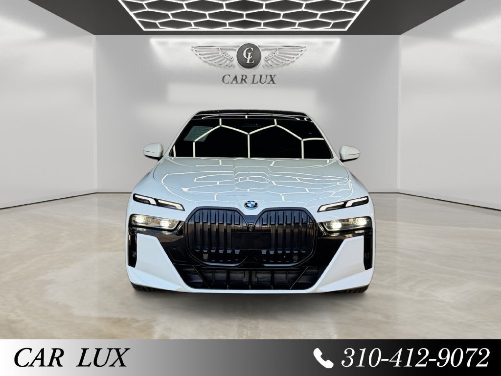 2023 BMW i7 xDrive60 - Photo 8 - Lennox, CA 90304