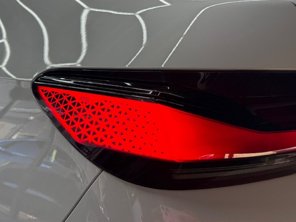 2023 BMW i7 xDrive60 - Photo 30 - Lennox, CA 90304