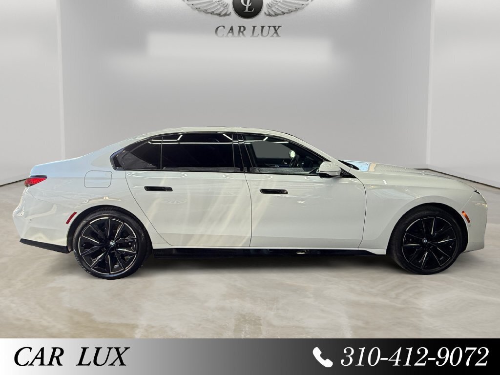 2023 BMW i7 xDrive60 - Photo 6 - Lennox, CA 90304