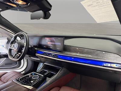 2023 BMW i7 xDrive60 - Photo 18 - Lennox, CA 90304