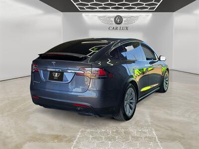 2016 Tesla Model X 90D   - Photo 5 - Lennox, CA 90304