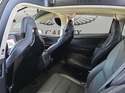 2016 Tesla Model X 90D   - Photo 12 - Lennox, CA 90304