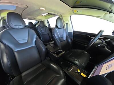 2016 Tesla Model X 90D   - Photo 14 - Lennox, CA 90304