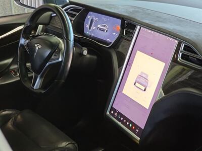 2016 Tesla Model X 90D   - Photo 17 - Lennox, CA 90304