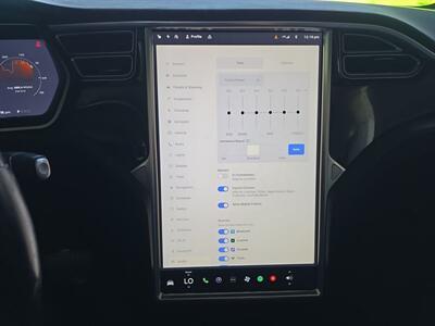 2016 Tesla Model X 90D   - Photo 33 - Lennox, CA 90304