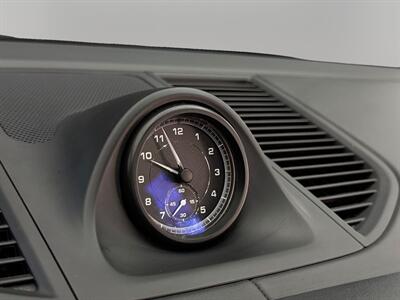 2023 Porsche Macan T - Photo 26 - Lennox, CA 90304