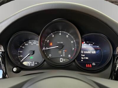 2023 Porsche Macan T - Photo 22 - Lennox, CA 90304