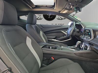 2018 Chevrolet Camaro SS 1SS   - Photo 13 - Lennox, CA 90304