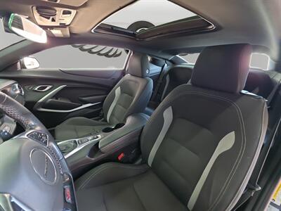 2018 Chevrolet Camaro SS 1SS   - Photo 9 - Lennox, CA 90304