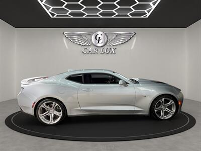 2018 Chevrolet Camaro SS 1SS   - Photo 8 - Lennox, CA 90304