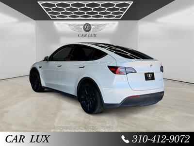 2020 Tesla Model Y Long Range - Photo 3 - Lennox, CA 90304