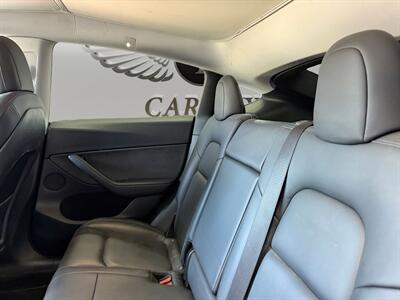 2020 Tesla Model Y Long Range - Photo 13 - Lennox, CA 90304