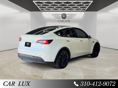 2020 Tesla Model Y Long Range - Photo 5 - Lennox, CA 90304